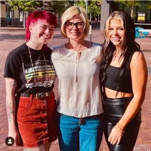 Meet your Posher, Etta